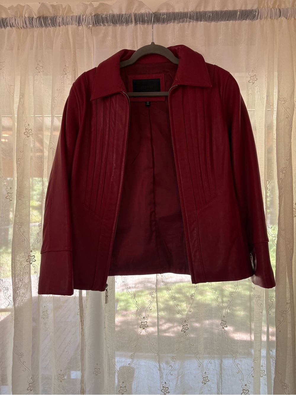 Avanti Burgundy Leather Zip-Front Jacket